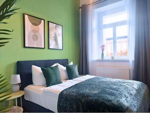 Herzlich Willkommen bei CoView in Dresden! Unser Design-Apartment verfügt über alles, was du für einen schönen Kurz- oder Langzeitaufenthalt brauchst: - voll ausgestattete Küche - großer 55 Zoll Smart-TV - gemütliches Boxspringbetten - NESPRESSO-Kaff...