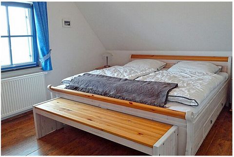 Wakacyjne marzenie w domu krytym strzechą, tylko 220m do plaży nad Bałtykiem, 2 sypialnie, do 6 osób z kominkiem, WiFi, sauna, pralka, zwierzęta mile widziane!